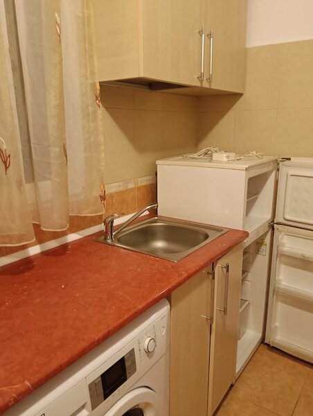 Drumul Taberei, Afi Cotroceni -Favorit metrou